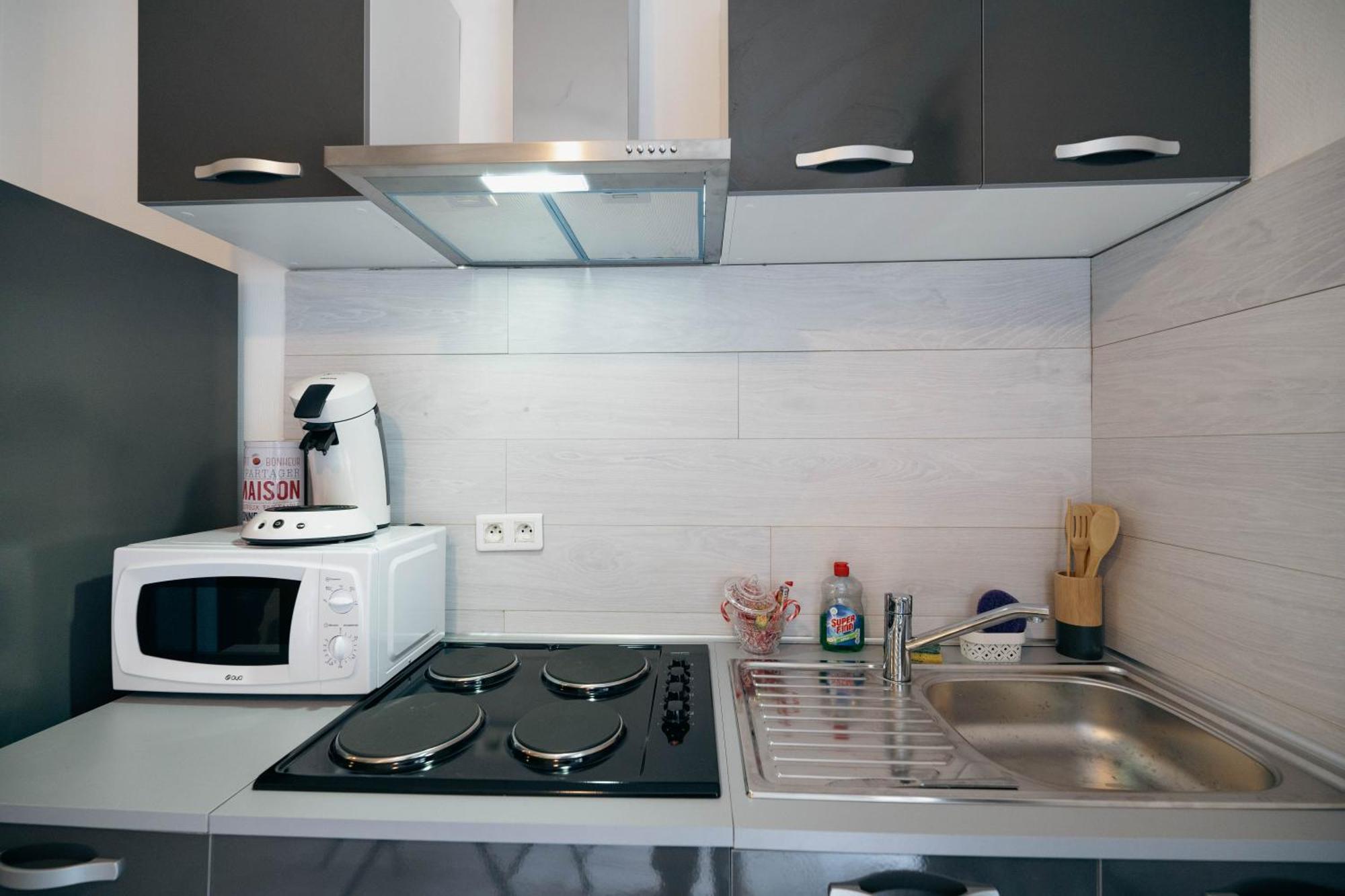 Verdant Oasis - Proche Du Centre - Wifi Gratuit - Parking A Proximite Appartement Lourdes