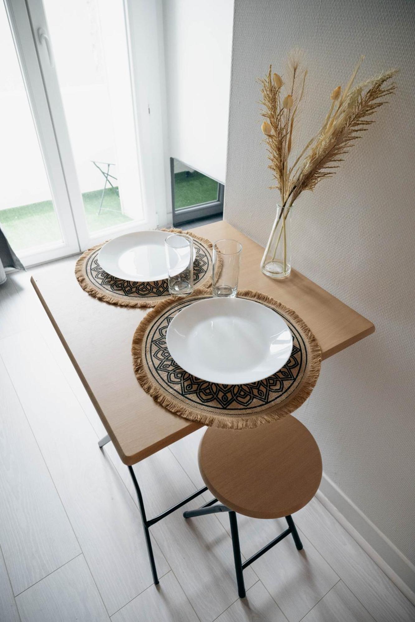Appartement Verdant Oasis - Proche Du Centre - Wifi Gratuit - Parking A Proximite